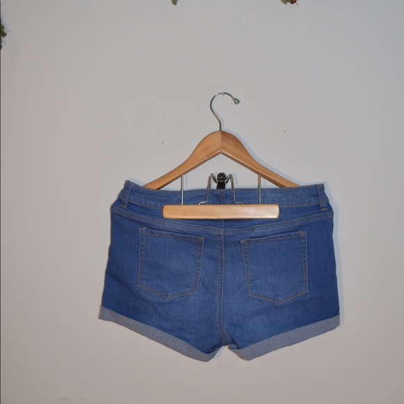 Pacsun super stretch shortie shorts - Picture 2 of 3